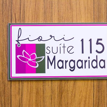 Fiori Suites 戈亚尼亚 外观 照片