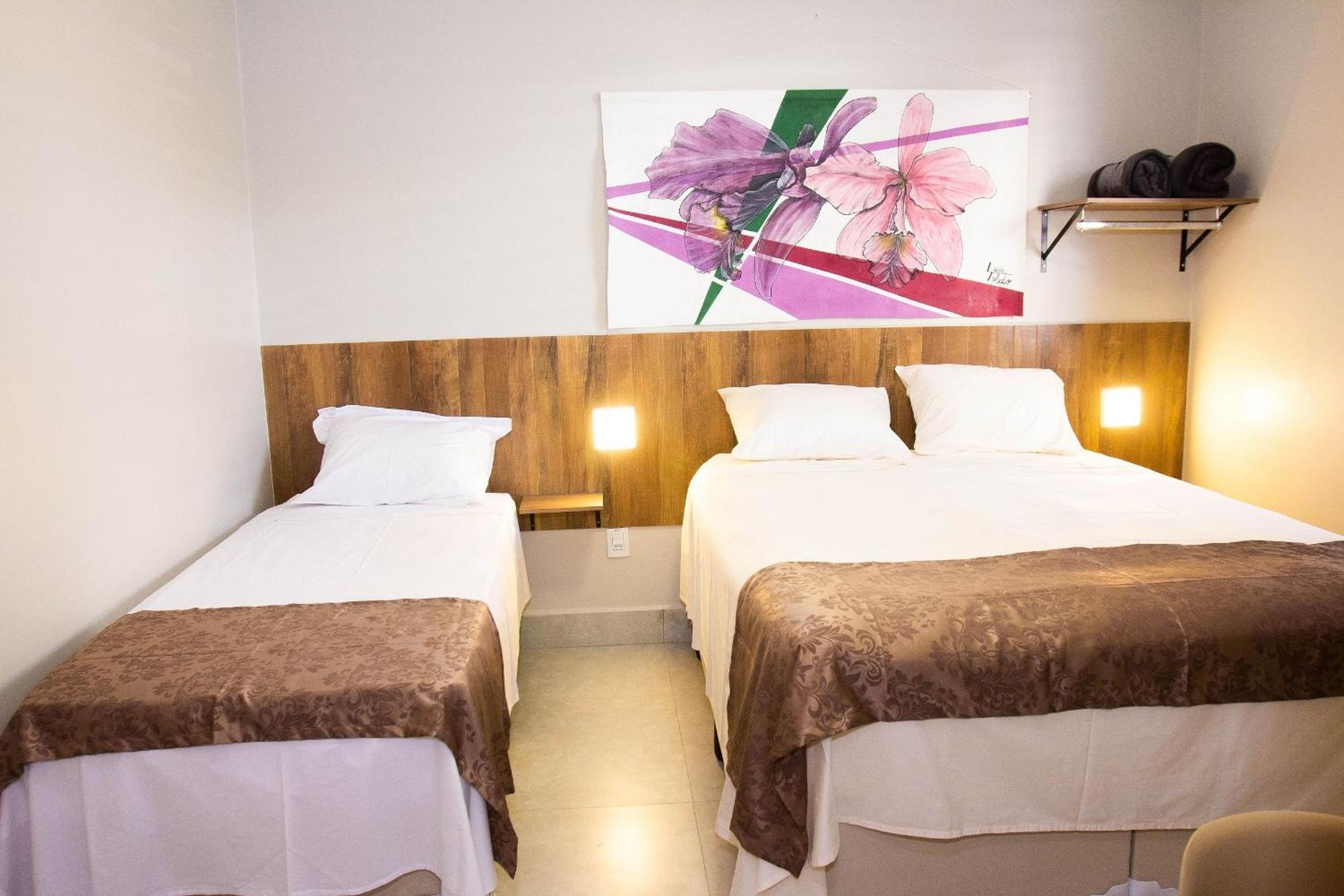 Fiori Suites 戈亚尼亚 外观 照片